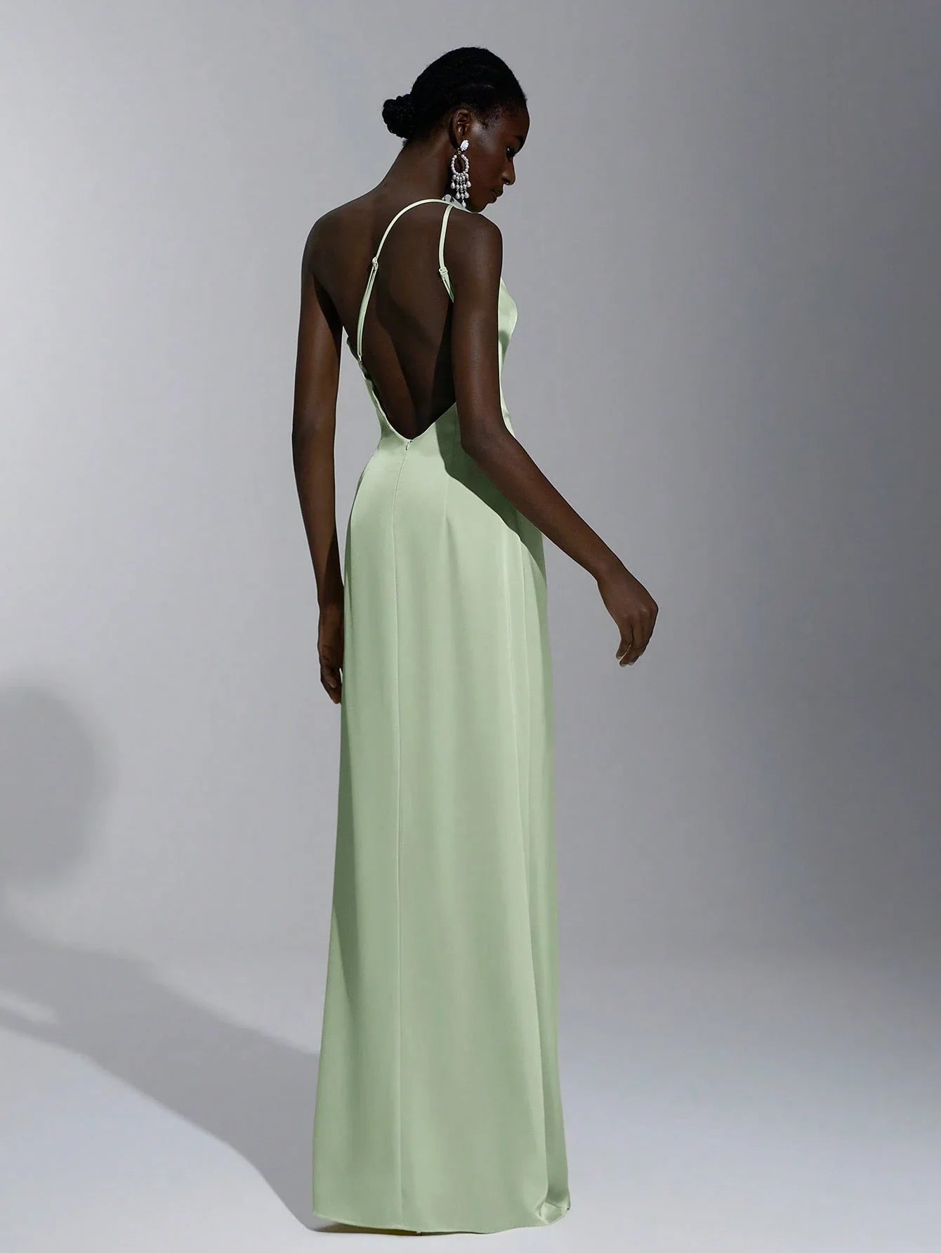 Vestido de Madrinha de Casamento Feminino Sorina em Tecido