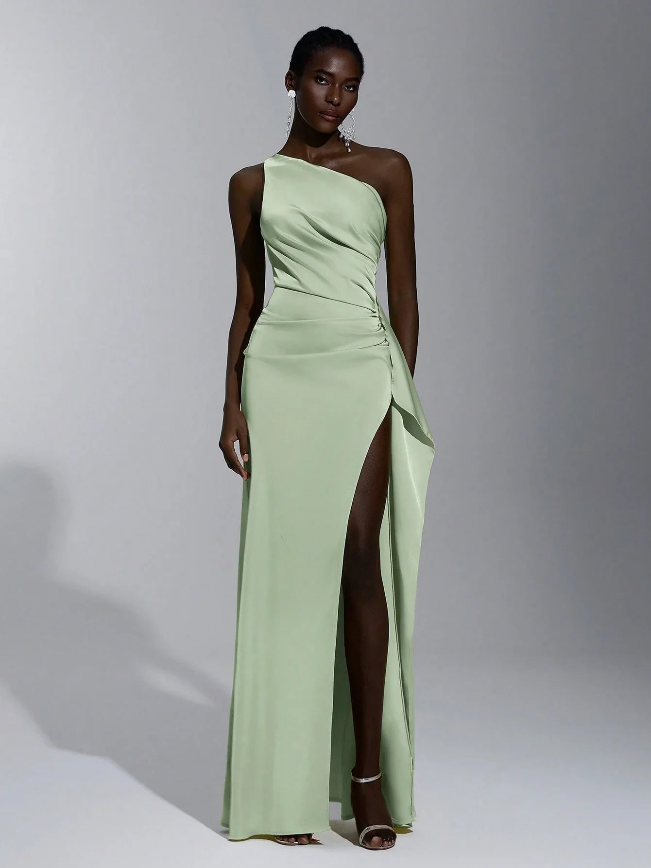 Vestido de Madrinha de Casamento Feminino Sorina em Tecido