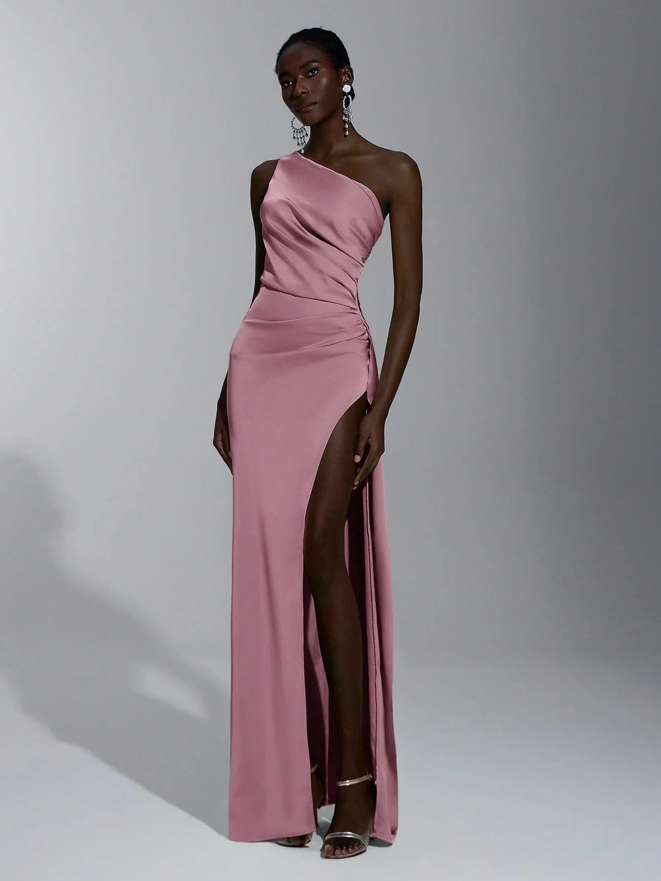 Vestido de Madrinha de Casamento Feminino Sorina em Tecido