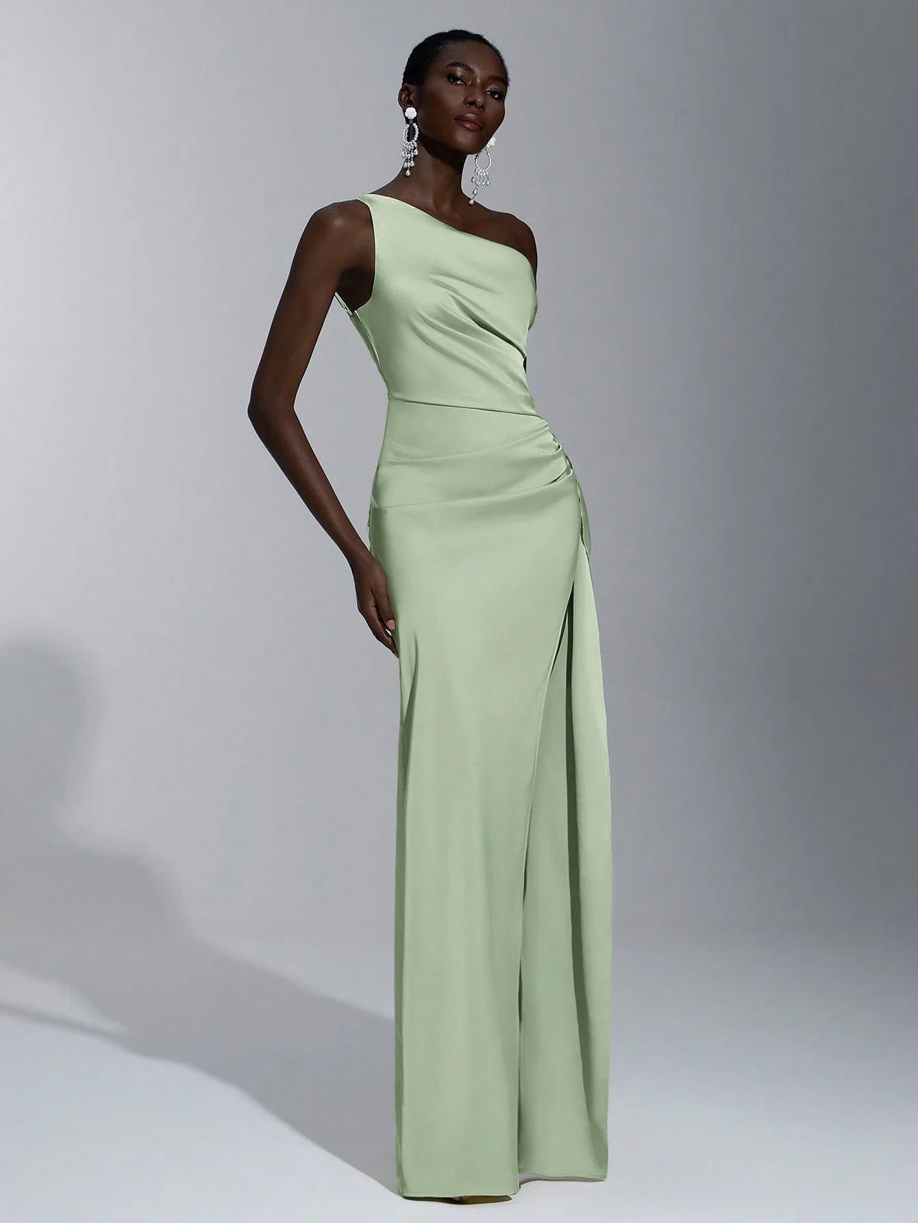 Vestido de Madrinha de Casamento Feminino Sorina em Tecido