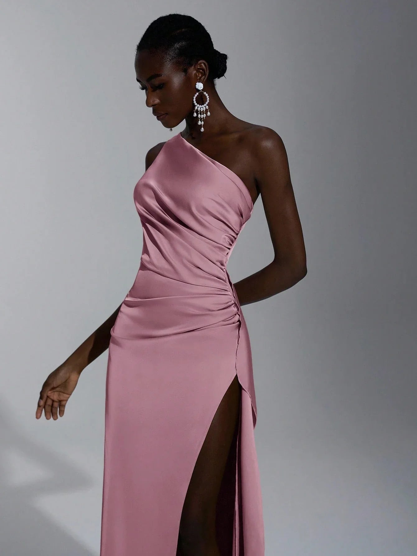 Vestido de Madrinha de Casamento Feminino Sorina em Tecido